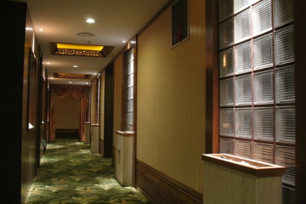 武汉桑拿价高成焦点,市民担忧消费负担加重(武汉桑拿价格) 武汉桑拿价高成焦点,市民担忧消费负担加重(武汉桑拿价格)